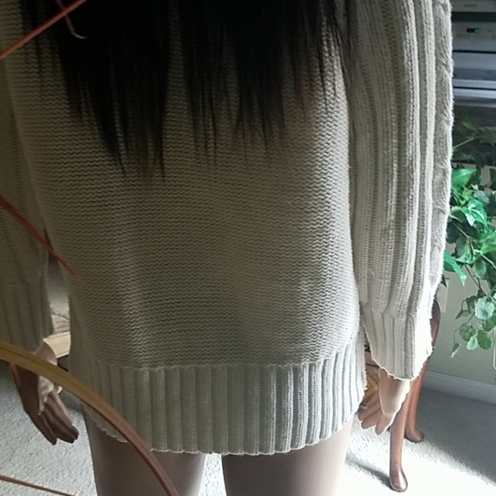 Sweater - Picture 2 of 2
